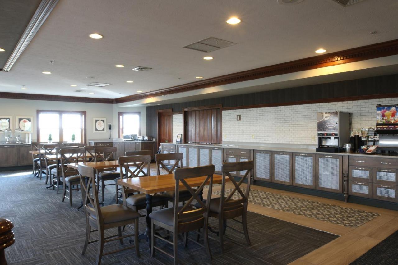 Carlisle Inn Уолнат-Крик Экстерьер фото